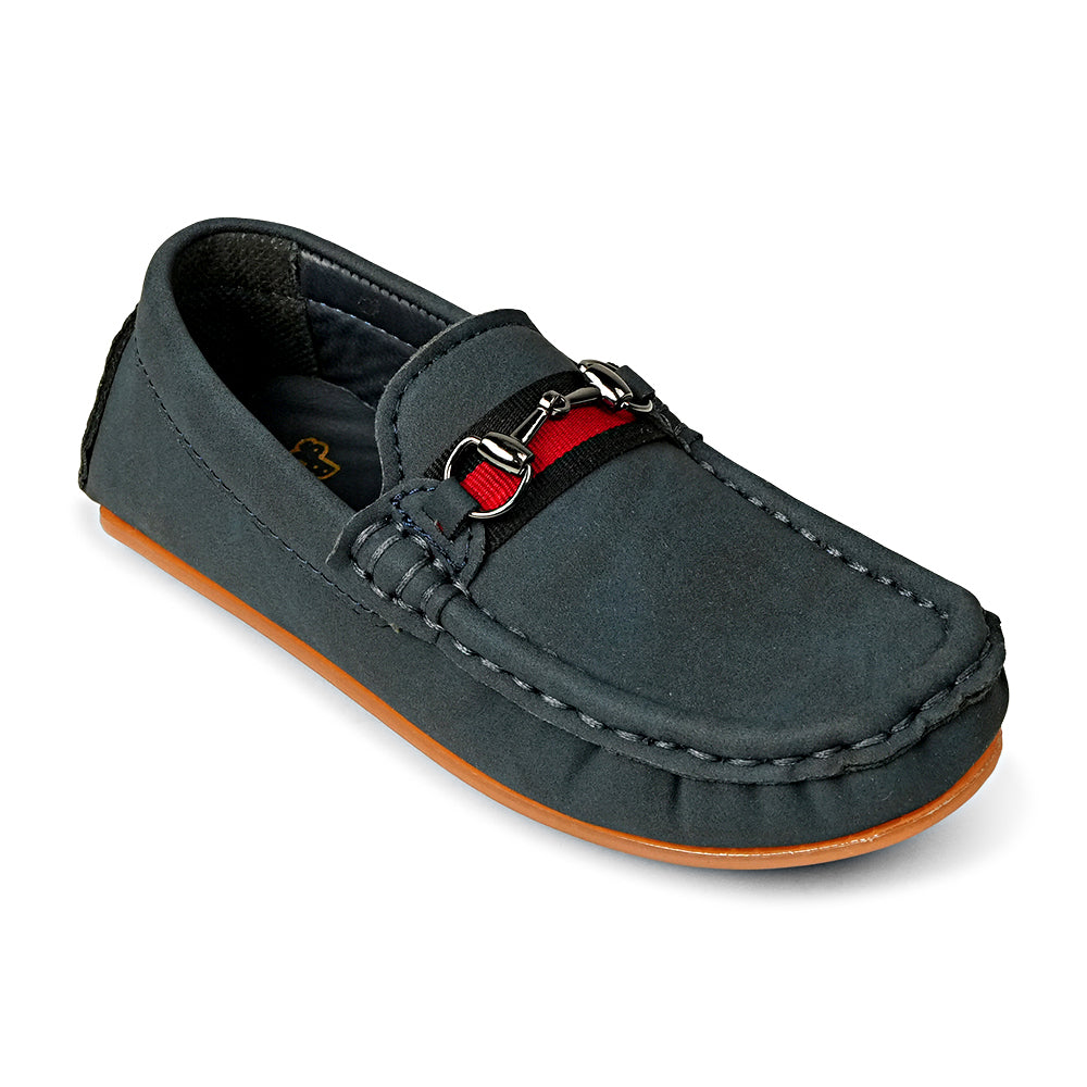 Bata Rich 3519937 navy shoe, angled view showing stitched toe and decorative metal accent