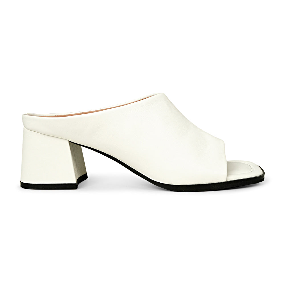 Bata Janette 6311331 Women’s White Block-Heel Mule Sandals