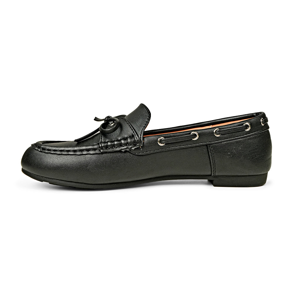 Bata Virginia 5316314 black loafer, inner side view with closed heel
