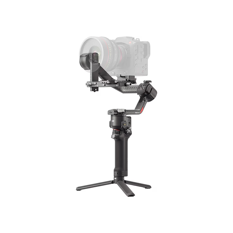 DJI RS 4 Pro Gimbal Stabilizer Combo - official view 4