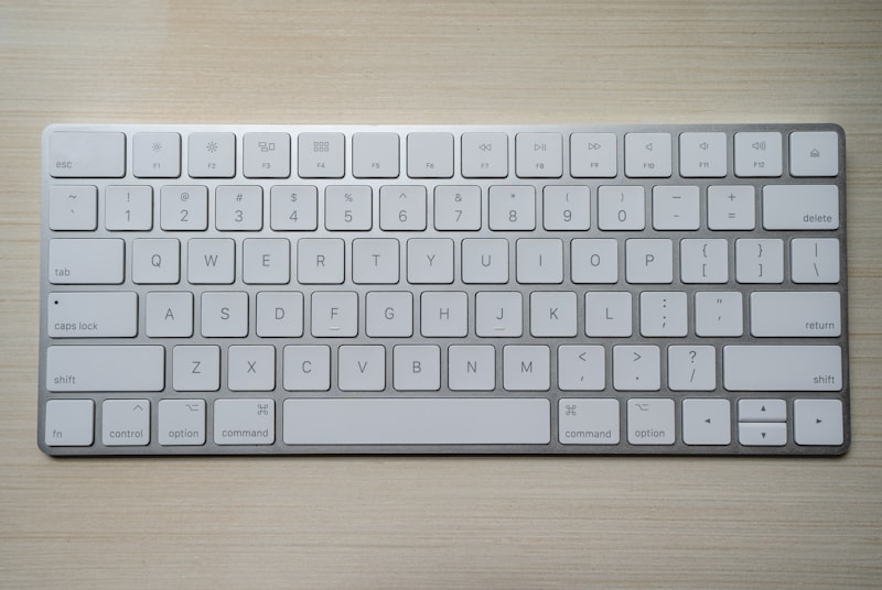 Fantech MAXFIT61 Frost Wireless RGB Mechanical Keyboard