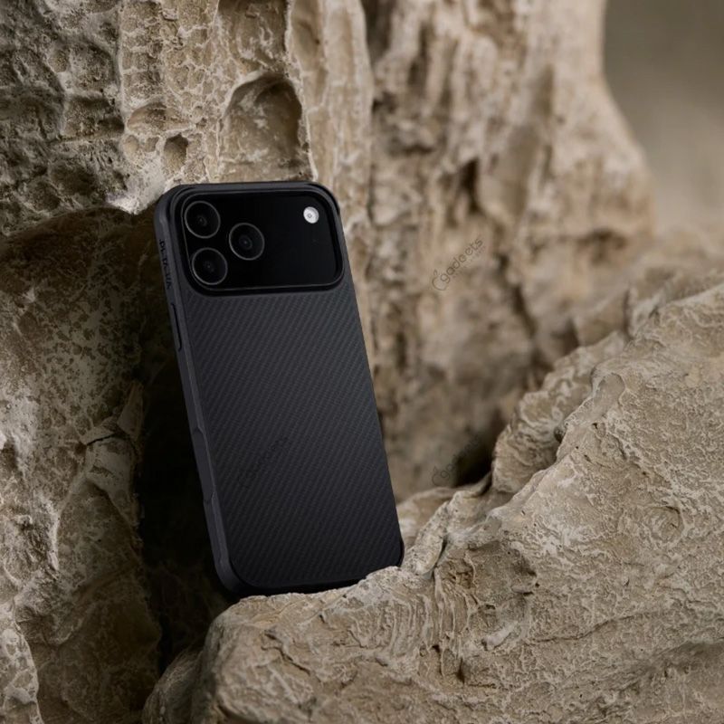 PITAKA  Aramid UltraGuard Case for iPhone 17 Series - official view 3