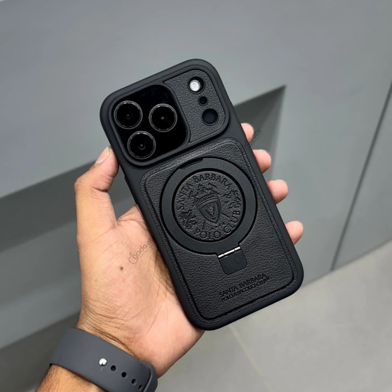 Santa Barbara Primo Series Leather Case for iPhone 17 Pro Max - official view 3
