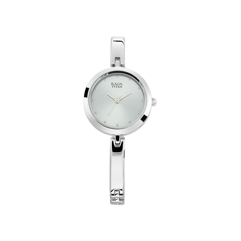 Titan Viva 2606SM04 Analog Stainless Steel Strap Women's Watch